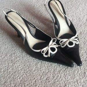 Pointed-Toe Slingback Heels